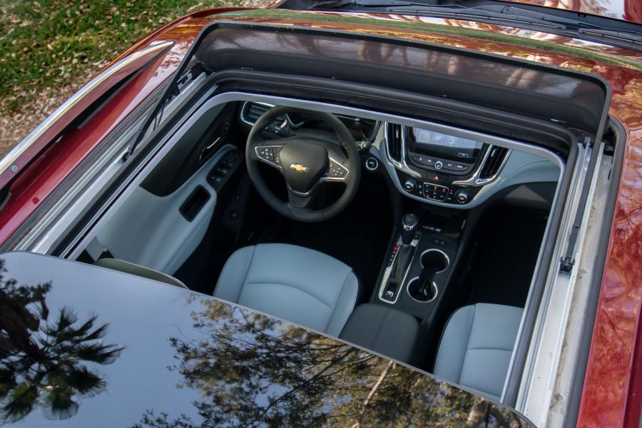 Интерьер Chevrolet Equinox Premier 2017 года  (LA) (фото 22 из 24)